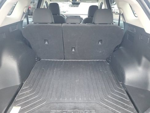 Used 2023 Kia Sportage LX FWD image 14