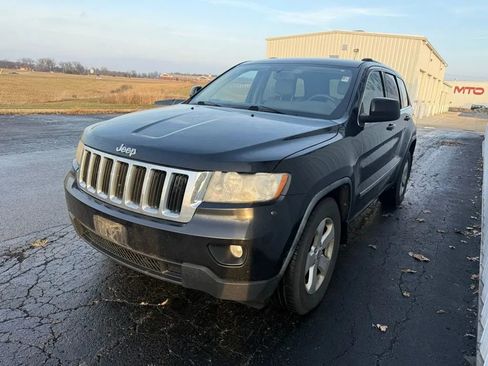 Used 2011 Jeep Grand Cherokee Laredo image 3