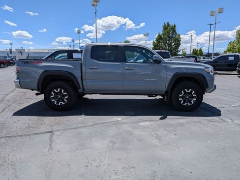 Used 2020 Toyota Tacoma TRD Off-Road AWD/4WD image 2