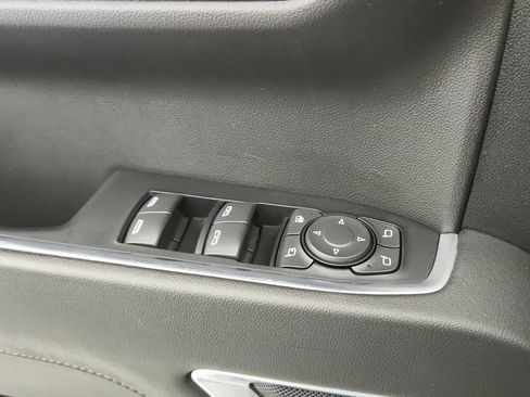 Used 2024 GMC Sierra 1500 SLT image 33