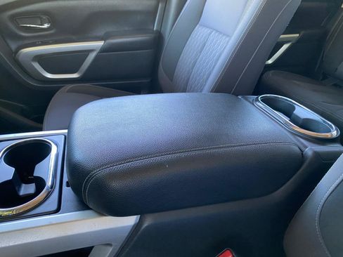 Used 2021 Nissan Titan SV w/ SV Convenience Package RWD image 49