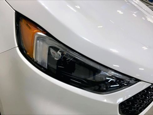 Used 2024 Ford Edge SEL w/ Convenience Package image 26