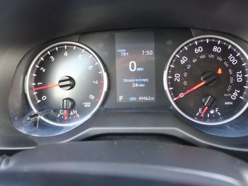 Used 2021 Toyota RAV4 LE w/ Carpet Mat Package (TMS) FWD image 59