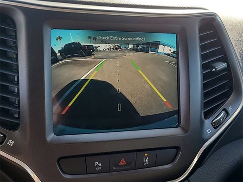 Used 2022 Jeep Cherokee Trailhawk w/ Sun, Sound & Nav Group image 25