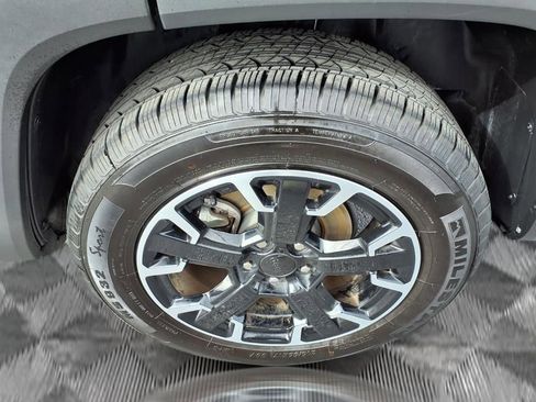 Used 2023 Jeep Renegade Latitude image 19