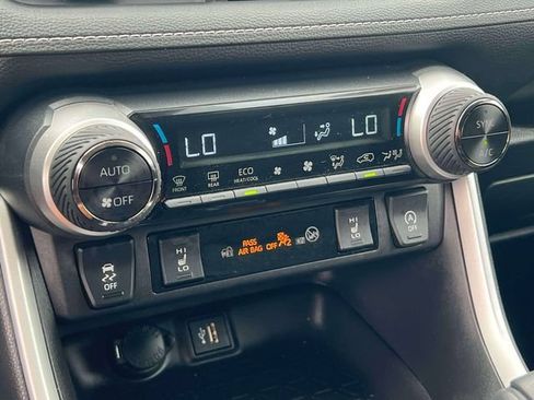 Certified 2023 Toyota RAV4 XLE w/ Convenience Package AWD/4WD image 35