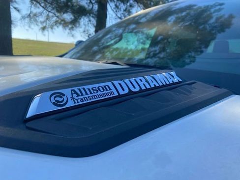 Used 2024 Chevrolet Silverado 2500 LTZ w/ LTZ Texas Edition image 16