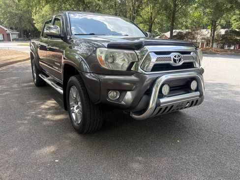 Used 2013 Toyota Tacoma PreRunner w/ Limited Pkg RWD image 1