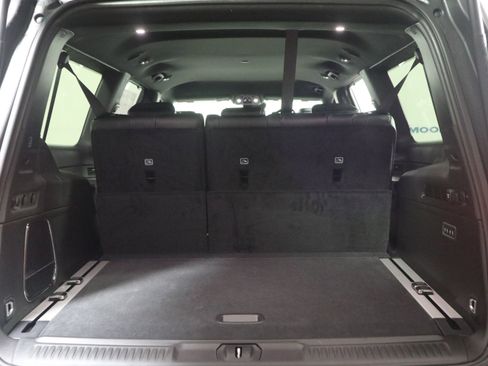 New 2025 Jeep Wagoneer L Series II w/ Convenience Group I image 8