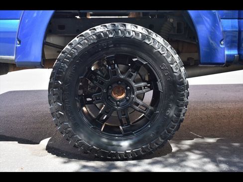 Used 2017 Ford F150 XLT w/ Equipment Group 302A Luxury AWD/4WD image 40