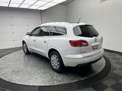 Used 2016 Buick Enclave Leather FWD image 2