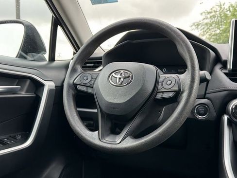 Certified 2025 Toyota RAV4 XLE FWD image 36