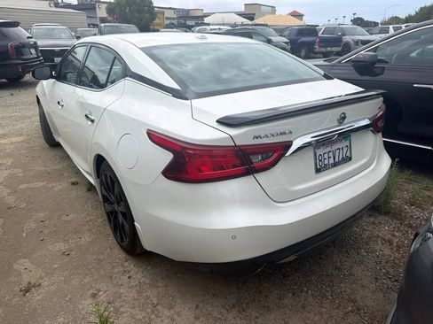 Used 2017 Nissan Maxima SR w/ Midnight Edition FWD image 4