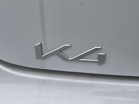 New 2026 Kia K4 GT-Line image 9