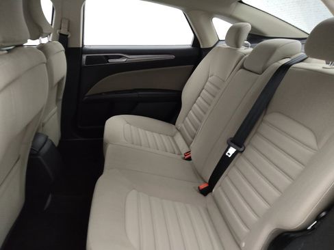 Used 2018 Ford Fusion S image 18