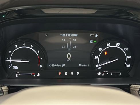 Used 2021 Lincoln Corsair AWD w/ Sport Package image 29