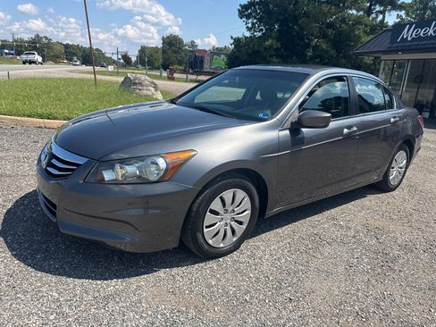 Used 2011 Honda Accord LX image 4
