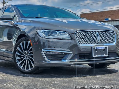 Used 2018 Lincoln MKZ Black Label w/ Technology Package FWD image 2