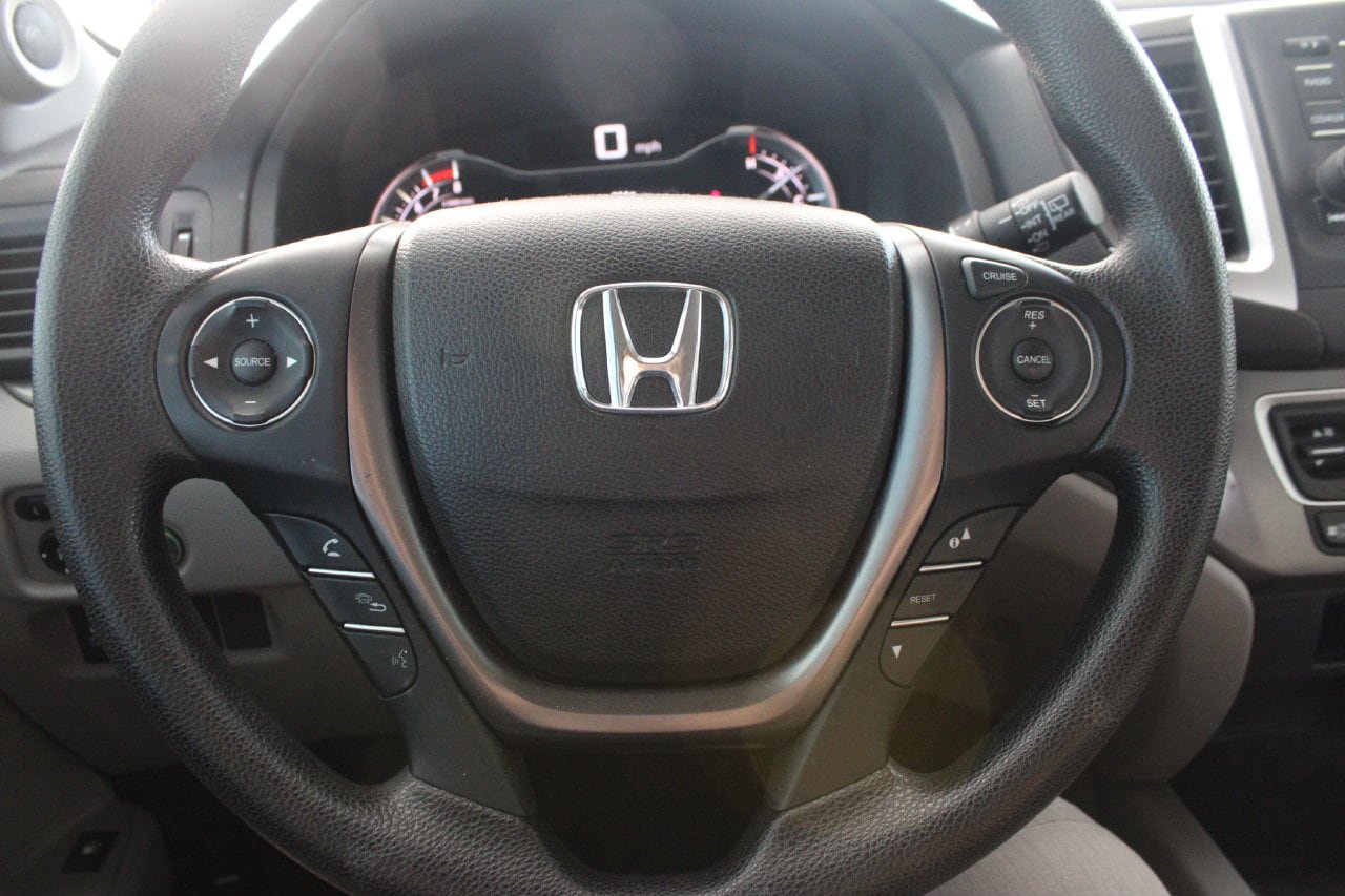 Used 2016 Honda Pilot LX image 12