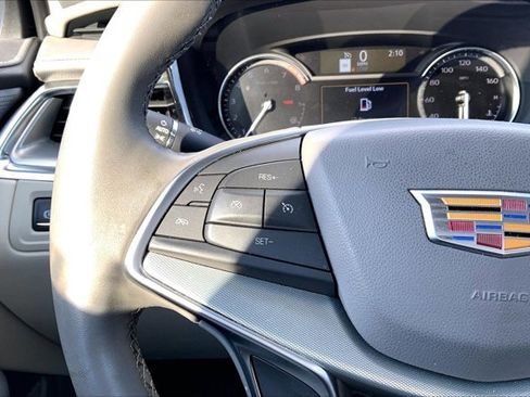 Used 2025 Cadillac XT5 Premium Luxury w/ LPO, Floor Liner Package image 18