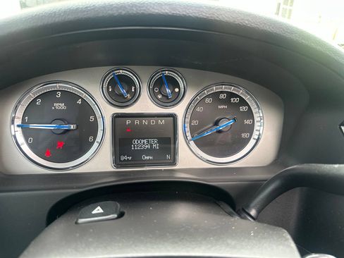 Used 2013 Cadillac Escalade Premium RWD image 11
