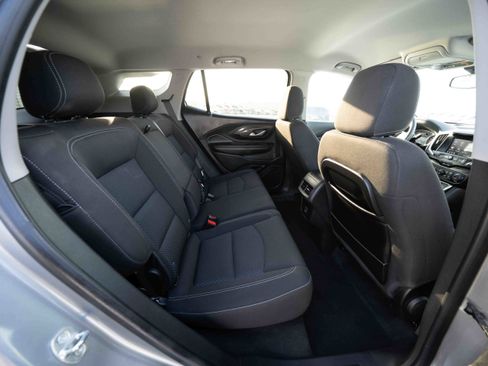 Used 2023 GMC Terrain SLE w/ Driver Convenience Package image 25