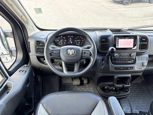 Used 2025 RAM ProMaster 2500 w/ Convenience Group FWD image 31