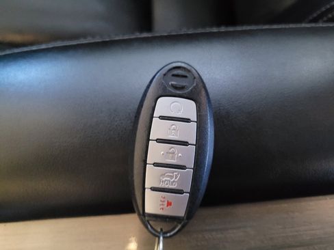 Used 2016 Nissan Murano Platinum FWD image 32