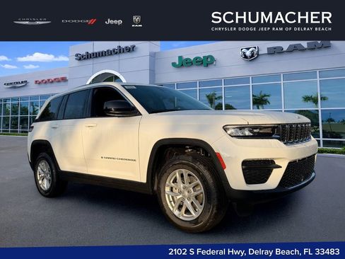 New 2026 Jeep Grand Cherokee Laredo X AWD/4WD image 1