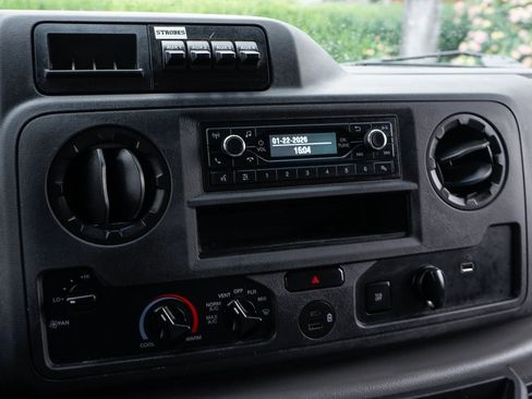 Used 2024 Ford E-350 and Econoline 350 Super Duty w/ Power Windows & Locks Group image 27