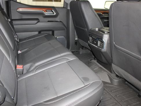 Used 2023 GMC Sierra 1500 Denali w/ Denali Reserve Package AWD/4WD image 36