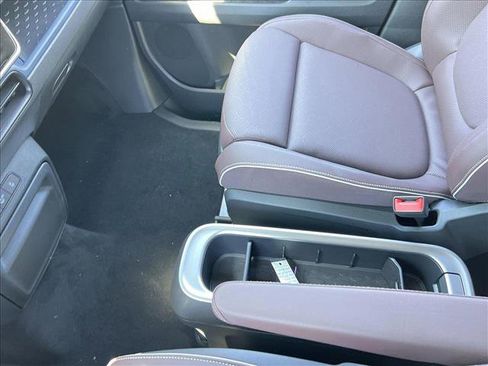 New 2025 Volkswagen ID. Buzz Pro S Plus image 13