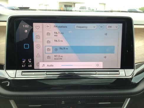 New 2025 Volkswagen Atlas SE FWD image 16