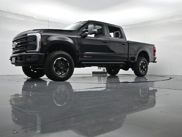 New 2026 Ford F250 Platinum w/ Tremor Off-Road Package AWD/4WD image 40