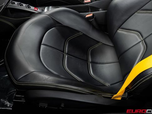 Used 2018 Ferrari 488 GTB image 46