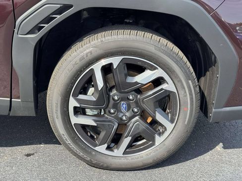 Used 2026 Subaru Forester Premium AWD/4WD image 9