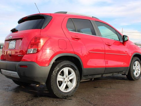 Used 2015 Chevrolet Trax LT w/ LT Sun and Sound Package image 4