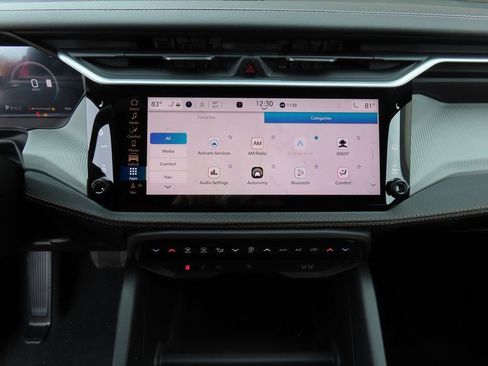 New 2026 Jeep Cherokee Limited image 6