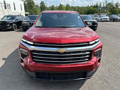 New 2027 Chevrolet Traverse LT w/ Driver Confidence Package AWD/4WD image 9