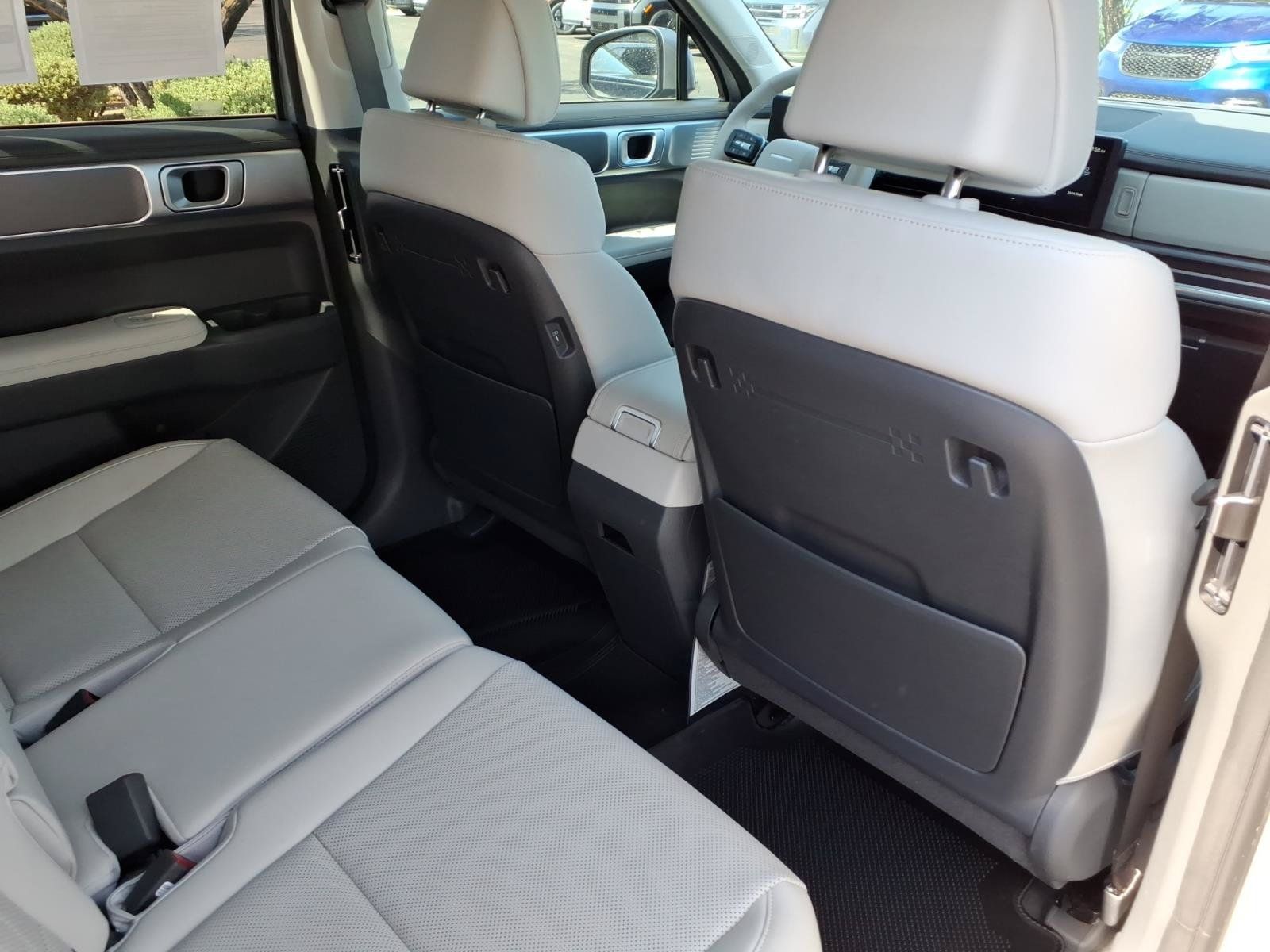 Certified 2026 Hyundai Santa Fe SEL AWD/4WD image 11