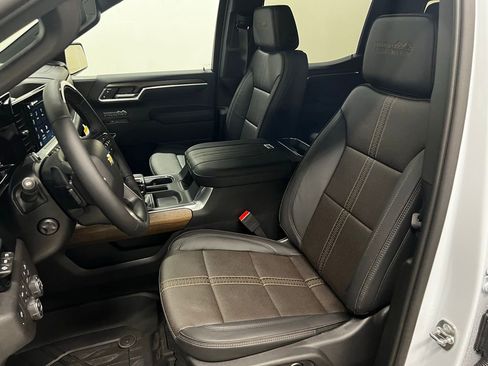 New 2026 Chevrolet Silverado 1500 High Country w/ Technology Package AWD/4WD image 29