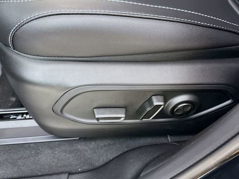 New 2025 Jeep Grand Cherokee Limited w/ Black Appearance Package image 19