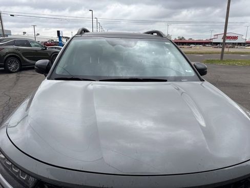 Used 2022 Kia Sorento S w/ Panoramic Sunroof Package image 6