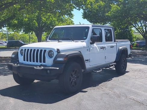 Used 2020 Jeep Gladiator Sport w/ Quick Order Package 24S AWD/4WD image 2