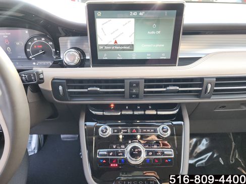 Used 2022 Lincoln Corsair AWD w/ Equipment Group 101A image 14