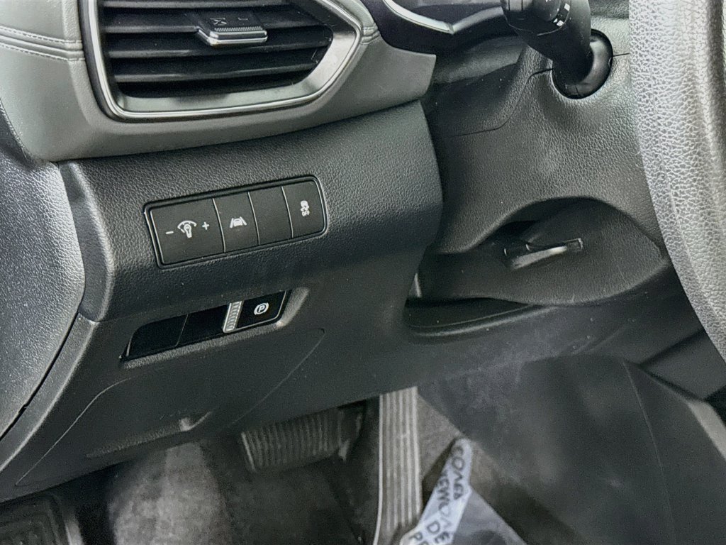Certified 2021 Hyundai Santa Fe SEL AWD/4WD image 19