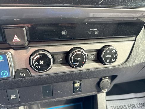 Used 2016 Toyota Tacoma SR5 image 16