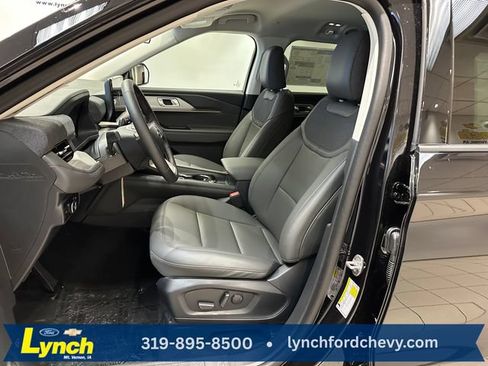 New 2026 Ford Explorer Active w/ Active Comfort Package AWD/4WD image 6