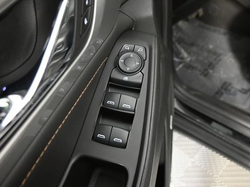 Used 2020 Chevrolet Traverse LT w/ LT Premium Package image 21