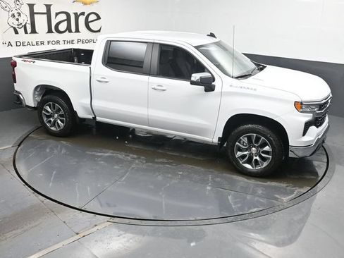 New 2026 Chevrolet Silverado 1500 LT AWD/4WD image 16